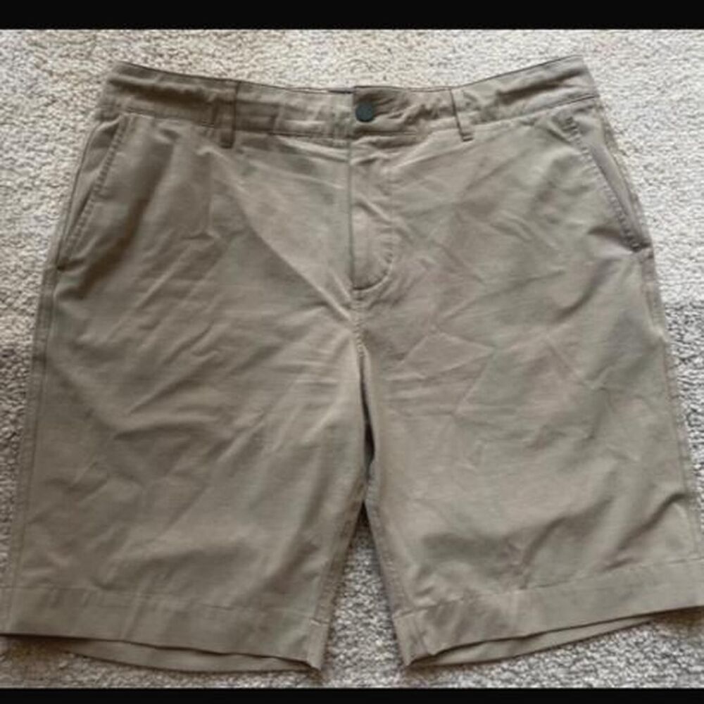 Faherty Men's Tan and Khaki Shorts